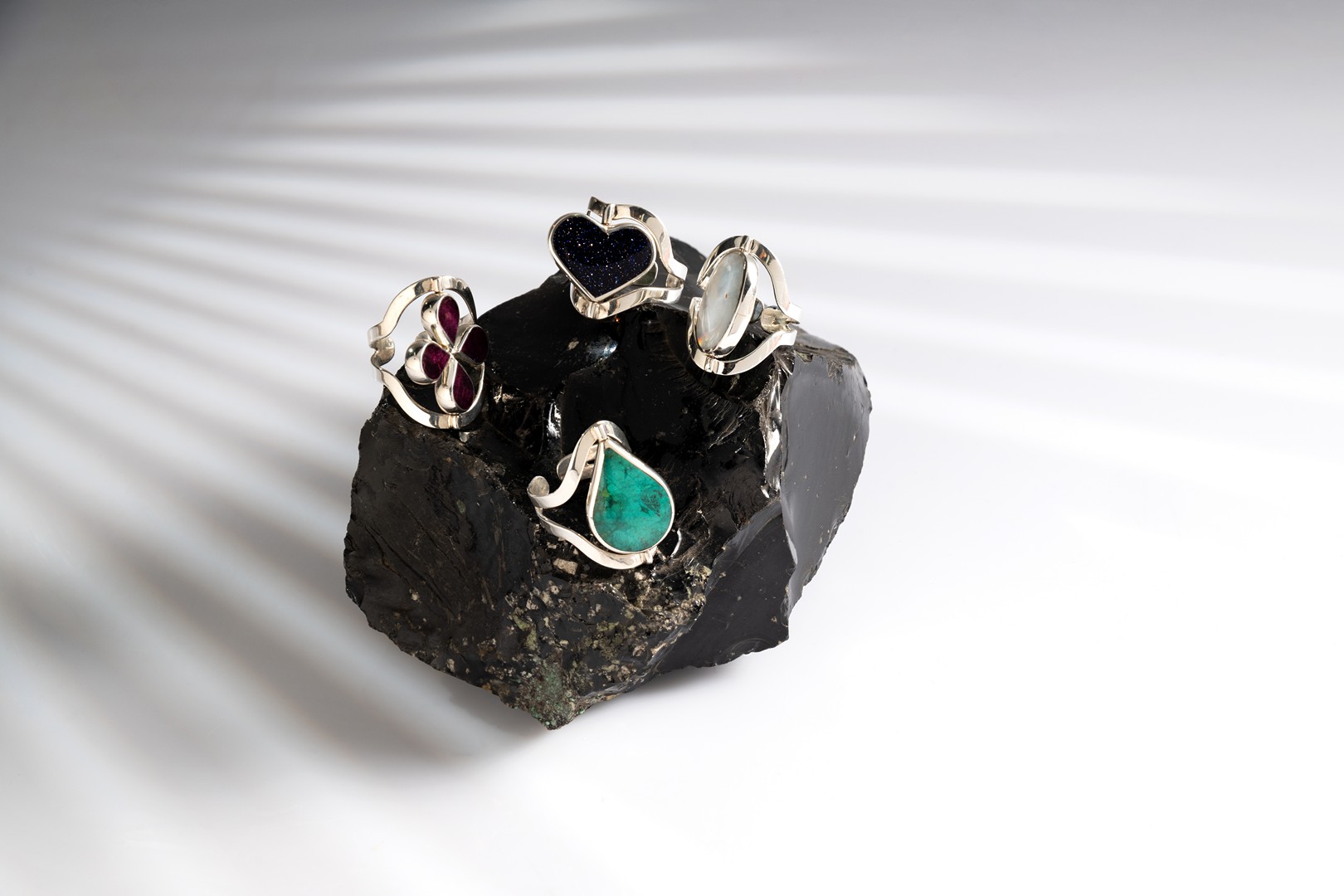 Anillos con Piedras Preciosas